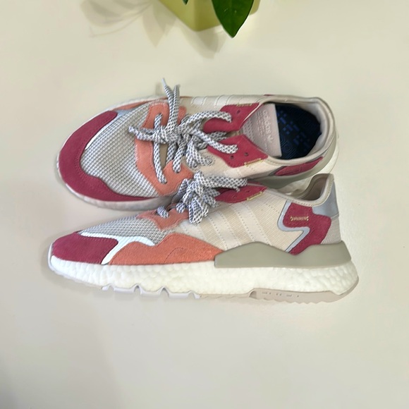 NWOB Adidas Night Jogger - Picture 8 of 16